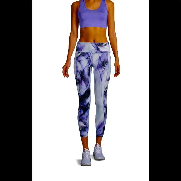 3 piece set
Leggings, Tank top & sports Bra
Size : L - Picture 2 of 8